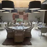 Zenit Hotell 4*